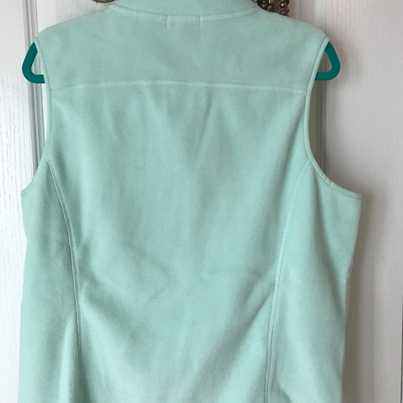 Vineyard Vines Vest - Picture 4 of 5